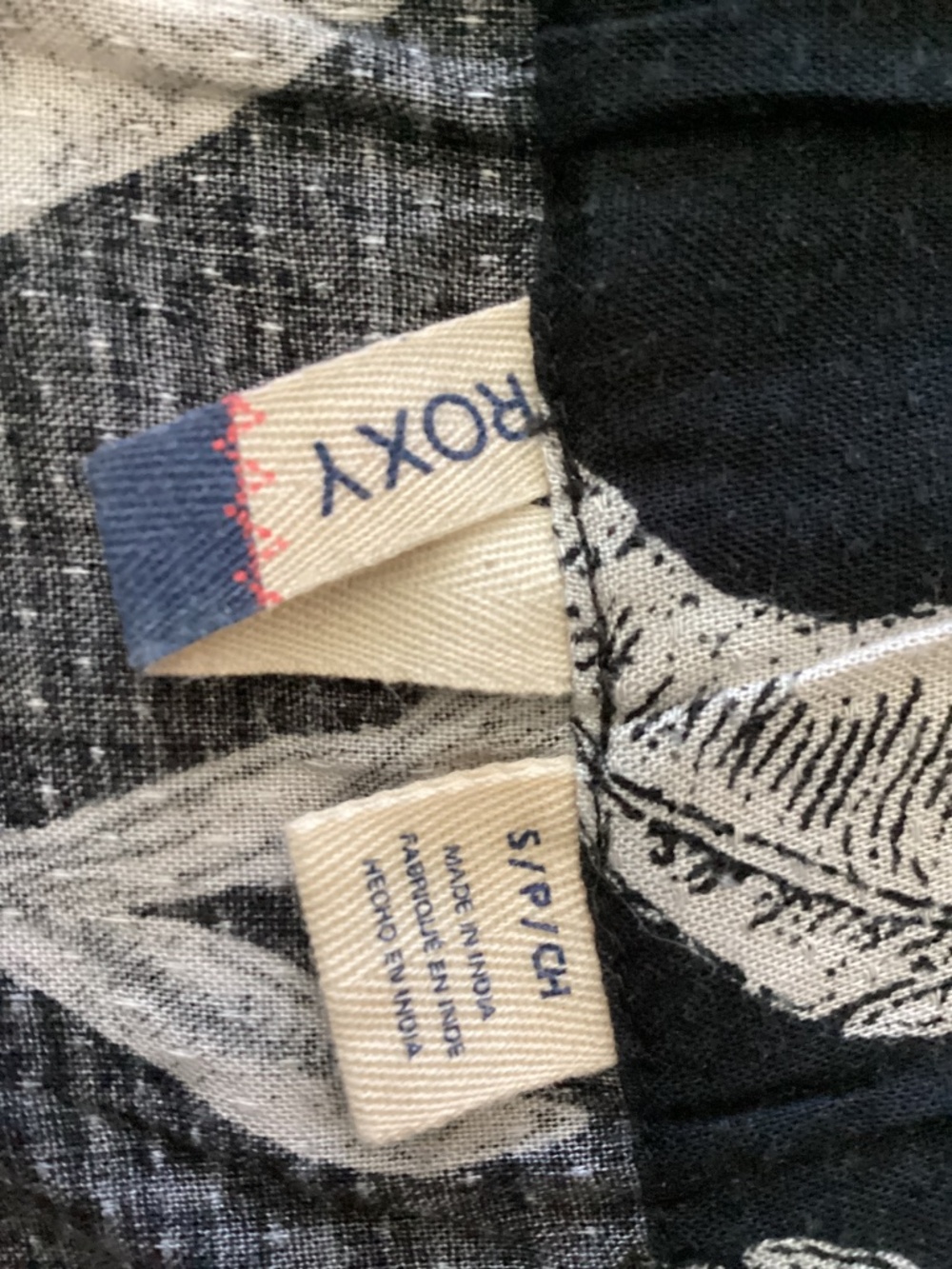 ROXY MAXI BLACK-WHITE TROPICAL PRINT SKIRT SIZE S/P/CH - Picture 6 of 10